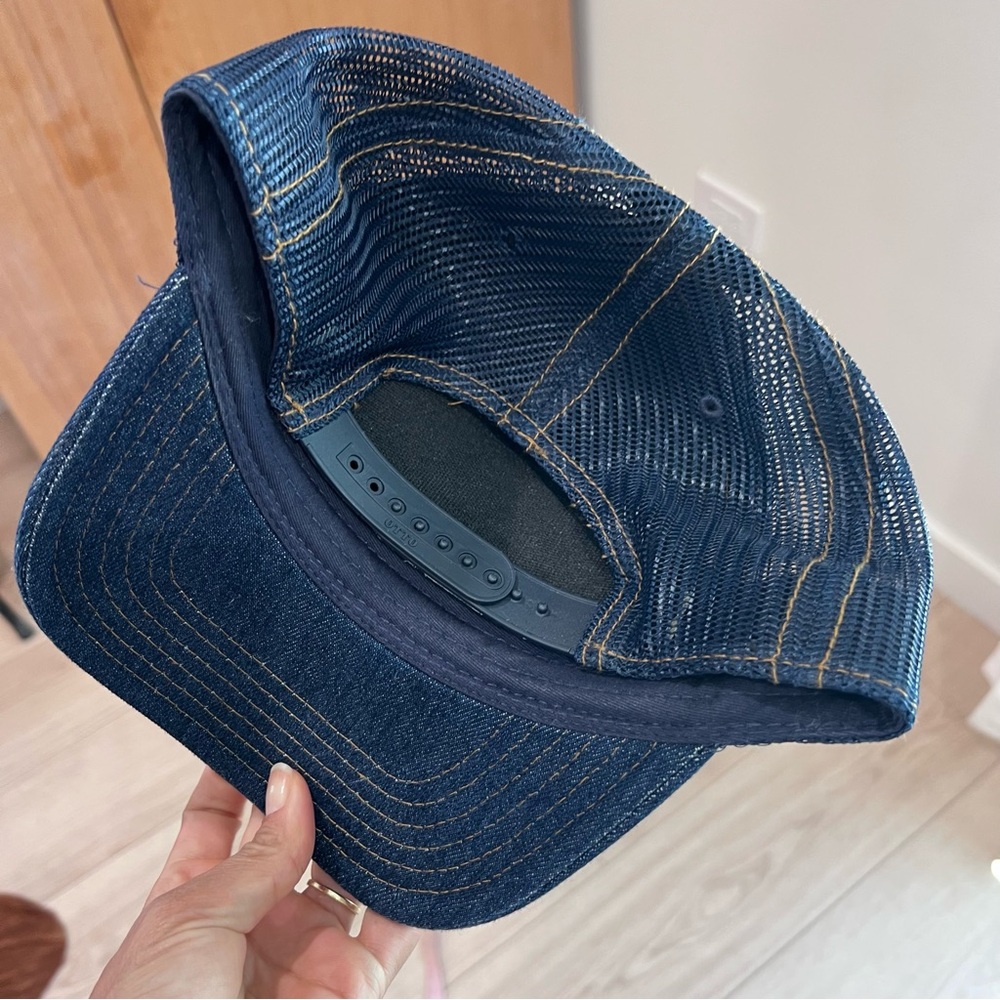 OTTO Black and White Mesh Cap - Picture 3 of 3